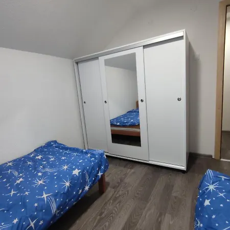 Amina-ahmad Vinac-jajce אתר קמפינג יאיצי